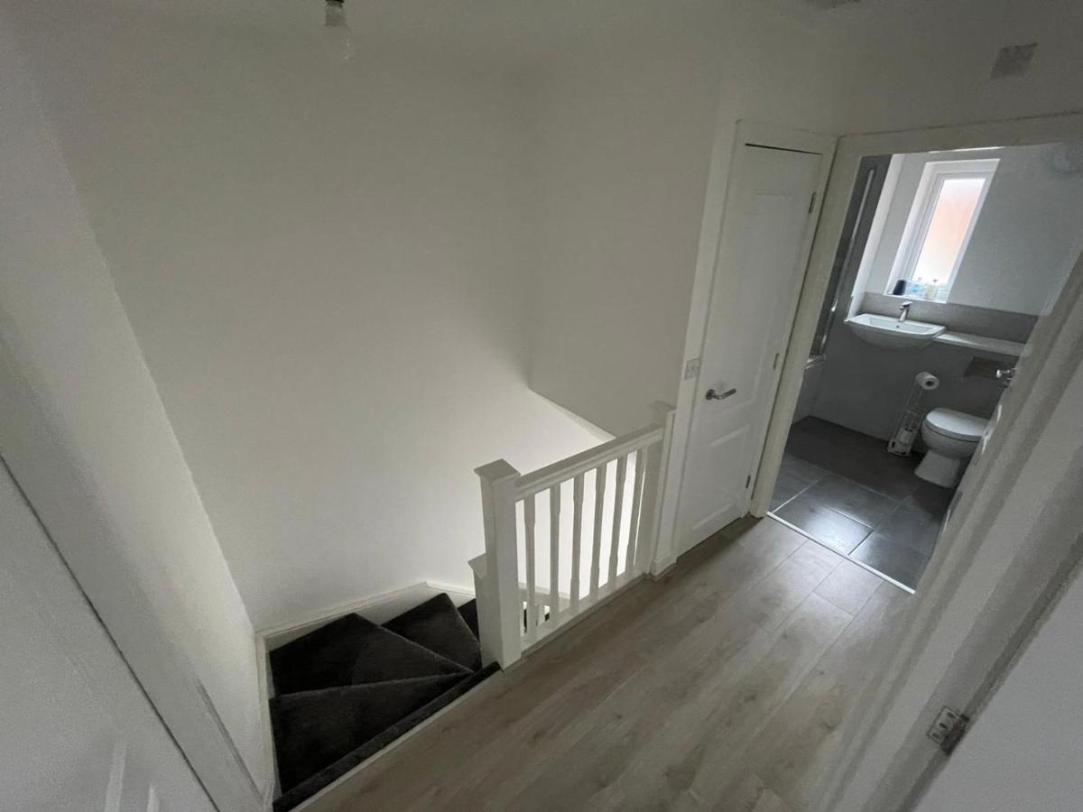 Modern With Huge Bed - Walk To Centre! * Manchester